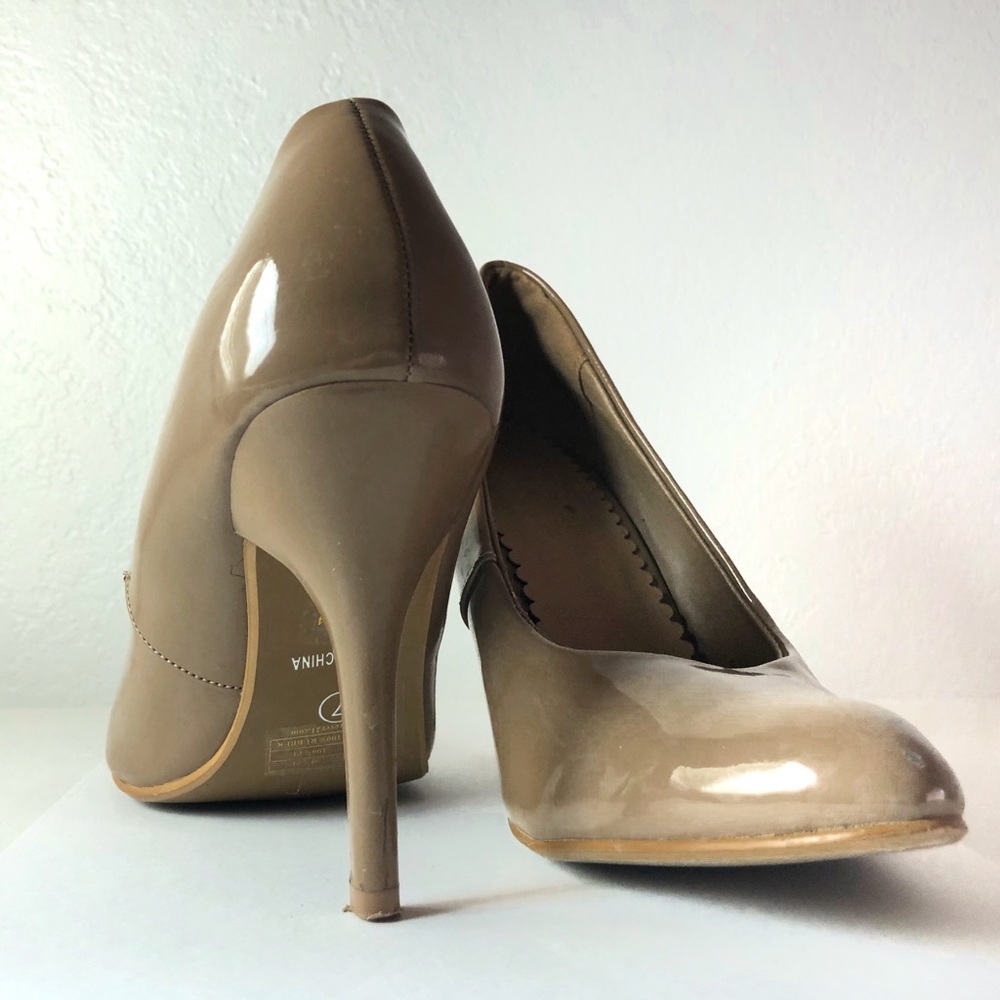 Tan Brown Stilettos Heels Pointed Toe Size 7
